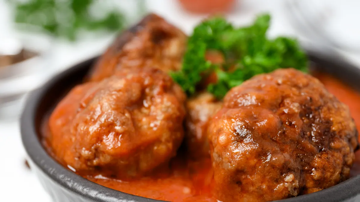 Albóndigas en salsa de la abuela