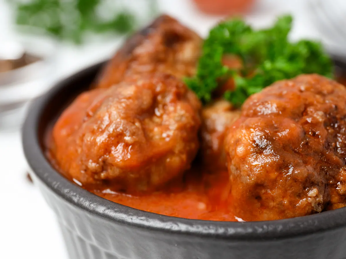 Albóndigas en salsa de la abuela