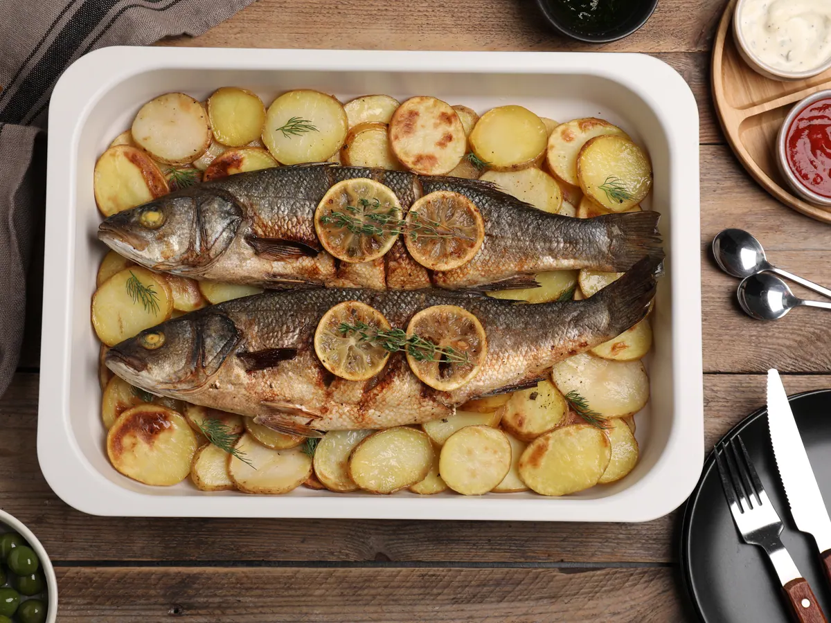 Corvina al horno con patatas