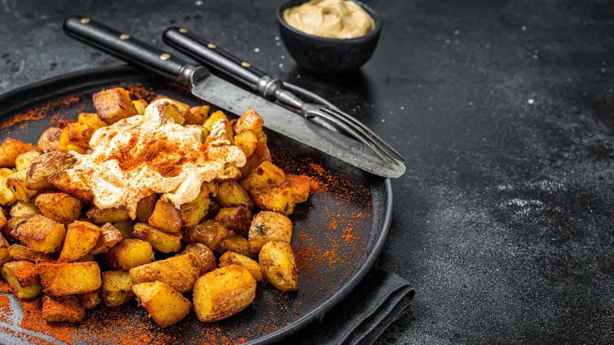 Patatas bravas